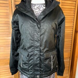 Black Women’s Hooded Snowboarding Jacket with Subtle Jacquard